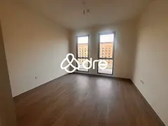 Road View | Fully Fitted Kitchen | Bright Unit