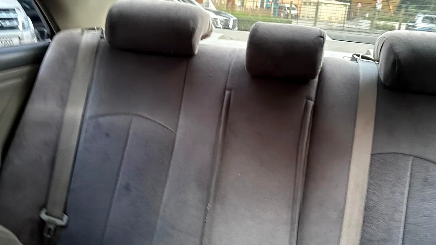 Toyota Camry 2010 — photo 1 of 6