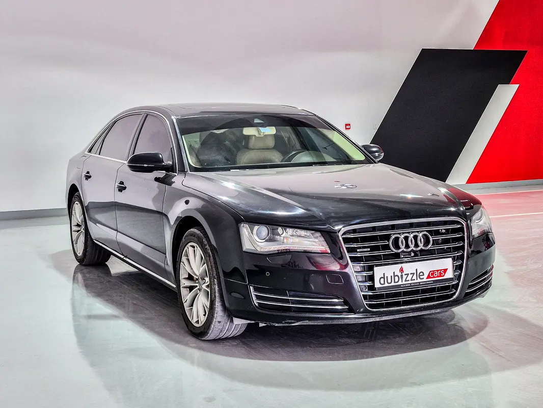 Audi A8 2012 — photo 1 of 19