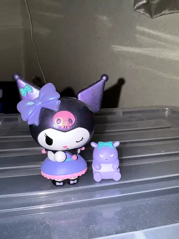 Kuromi figure