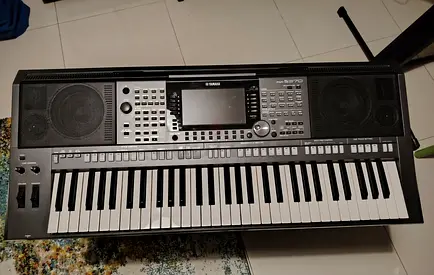 Yamaha PSR-S910 Portable Keyboard