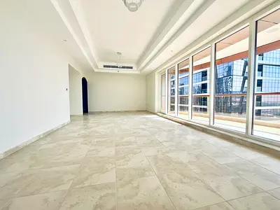 Water view | High Floor | Renovated Apartment