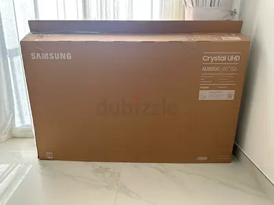 Samsung 60 Crystal UHD TV (AU8000) - Small dent on screen