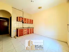 Lavish Studio/Open Kitchen/Bachloer Studio/Near Gaxlay Super Market