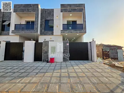 تملك فيلا طابقين مع روف تصميم اوروبى تشطيب راقى بسعر مغرى شامل رسوم التسجيل والتمليك موقع مميز قريب لجميع الخدمات وقريب شارع الامارات (العابر) تملك حر
