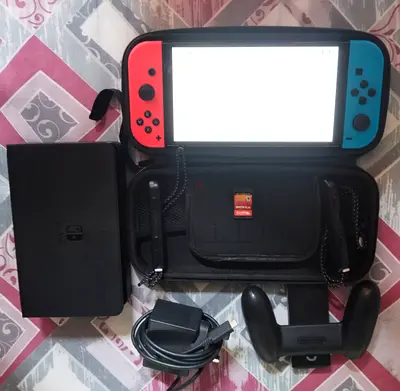 NINTENDO SWITCH OLED 1 GAME WITH BAG FOR SALE