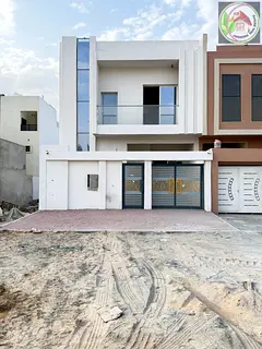 Own your dream two-story villa in the Al-Haliou area, next to Al-Hamidiyah Park, directly from the o