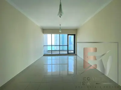 Spacious 2 Bedroom Apartment | Bay Central