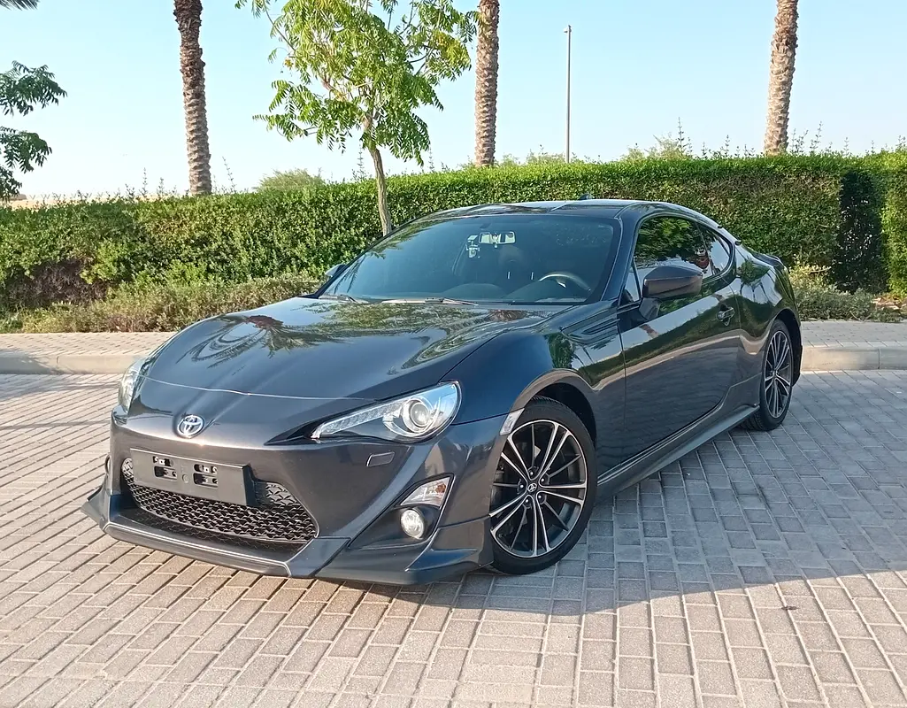 Toyota 86 2016 — photo 1 of 16