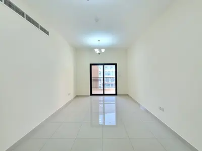 VERY SPACIOUS 2 BEDROOM APARTMENT AT THE MAIN LOCATION WITH ALL AMINITIES READY TO MOVE.