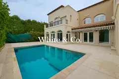 Corner Villa| Vacant |Renovation Project