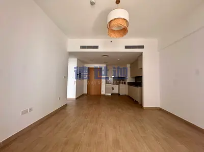 Sunset Views I Specious 1BR I Ready To Move In I Creek Beach