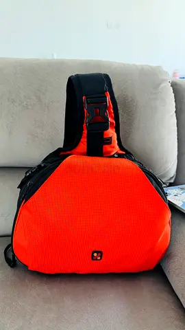 Compact sling camera bag