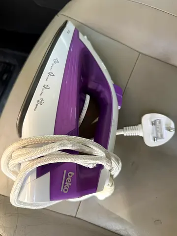 Beko Steam Iron - Working, Good Condition