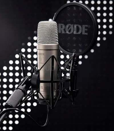 RØDE NT1 Large-diaphragm Studio Condenser Microphone