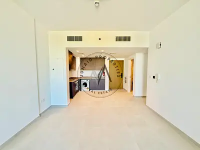 A Well maintained 2-Br apartment at gated community with all amenities