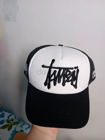 Black and white tambay cap with embroidered logo (good condition)