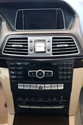 2014 Mercedes-BENZ E-CLASS thumbnail 10