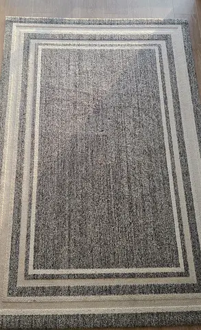 Selling beautiful 3 carpets 150× 200