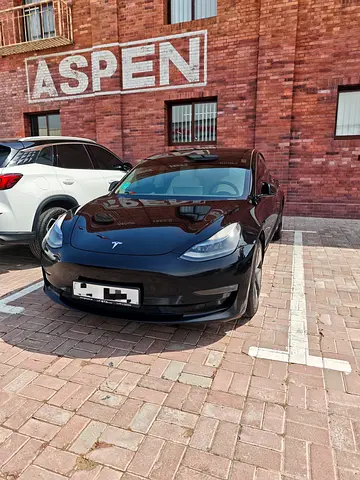 Tesla Model 3 | Long Range
