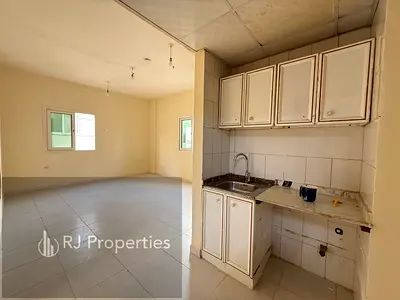 Lavish Huge Studio Apartment Prime Living Affordable Price Close To School Zone