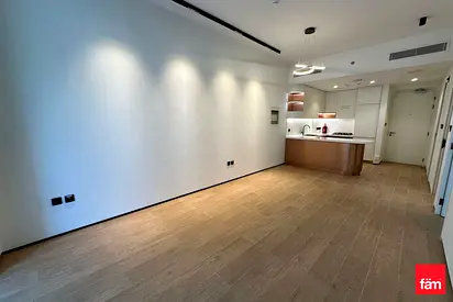 1 Bedroom Apartment | High Floor | Unfurnished | R