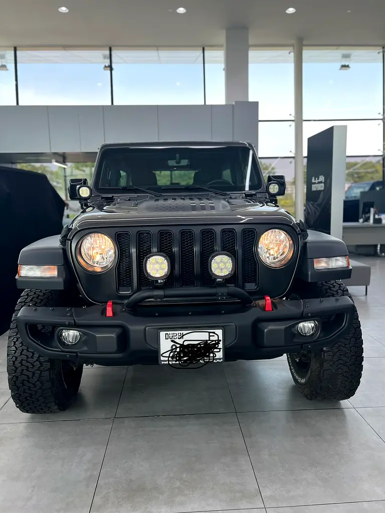Jeep Wrangler Unlimited 2021 — photo 1 of 6