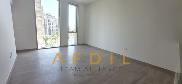 LUXURY LIVING | PRIVATE BALCONY WITH AMAZING VIEW | READY TO MOVE IN
