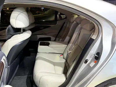 صورة 7 لـ 2015 Lexus LS-SERIES