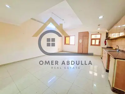 Spacious Studio for family with wardrobe in school zone area