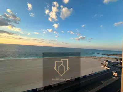 شقة للبيع بكورنيش عجمان | إطلالة بانورامية | باركن وتكييف مجاني | سعر ممتاز