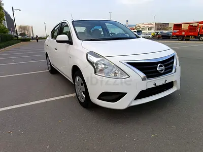 Nissan Sunny 2022