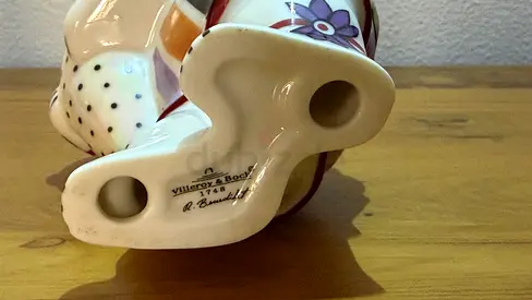 Rare collectible pair of Villeroy  Boch “Benedikt Greenland” porcelain polar bear figures
