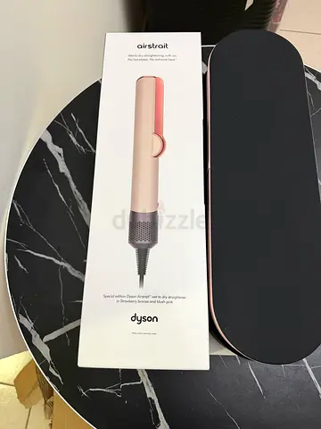 ✨ Dyson HT01 Airstrait – Brand New ✨
