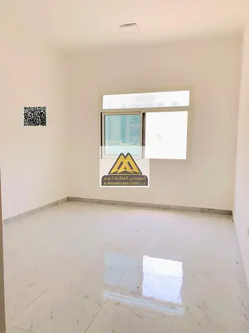 شقة غرفتين وصالة بالجرف 2 عجمان، 2 ماستر، بلكونة، مساحة كبيرة، بناية عائلية، قرب الجامعة والخدمات، 45 ألف 4 دفعات، موقع مميز وهادئ