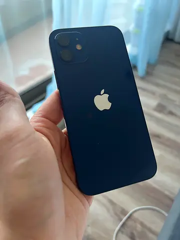iPhone 12