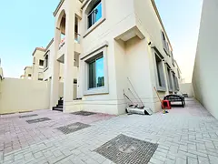 Villa 4 Bedroom for Sale in Al Helio 1