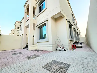 Villa 4 Bedroom for Sale in Al Helio 1