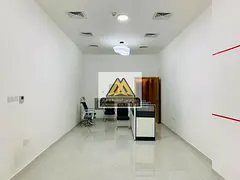 Studio apartment / Separate kitchen / Central air conditioning / Maintenance paid by the owner / Lar