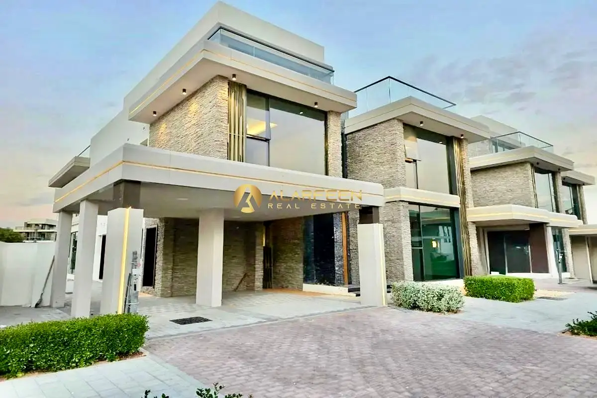 7 bhk villa | with best ammenities | Road view