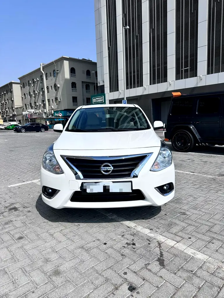 Nissan Sunny 2025 — photo 1 of 10