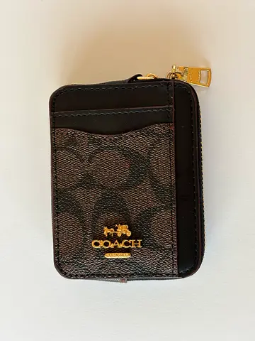 Coach wallet for women with box