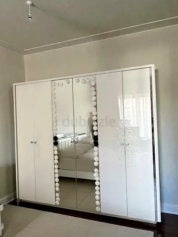 White 6 Door Wardrobe with Mirror Center