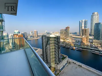 Panoramic Canal Views | Furnished | Upto 4 Cheques
