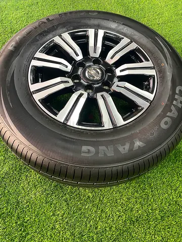 Original wheels Nissan patrol 2023