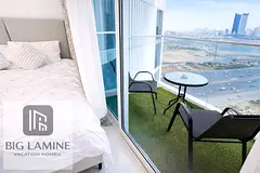 High Floor Sunset Studio | Balcony | Arjan