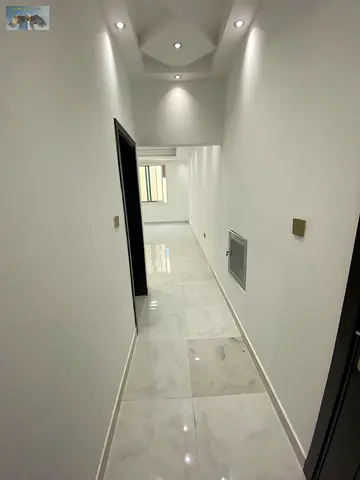 2 غرفة ماستر / 3 حمام / بلكون / اول ساكن / مساحة واسعة / تكيف مركزي / تأمين شيك لا يصرف / موقع حيوي / سهل المخرج لدبي و الشارقة