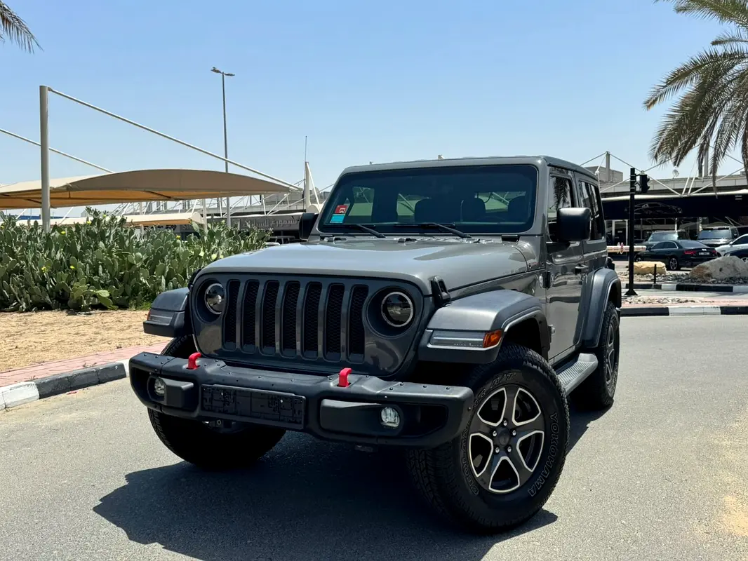 Jeep Wrangler Unlimited 2021 — photo 1 of 12