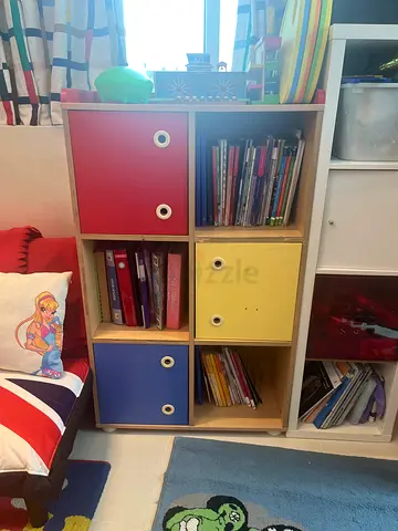 127/ 77/37 cm L/W/D- in very good condition no damage -location : Reem Island opposite of Reem Mall