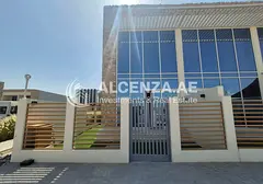 Fully furnished | Corner Unit | Private Garden